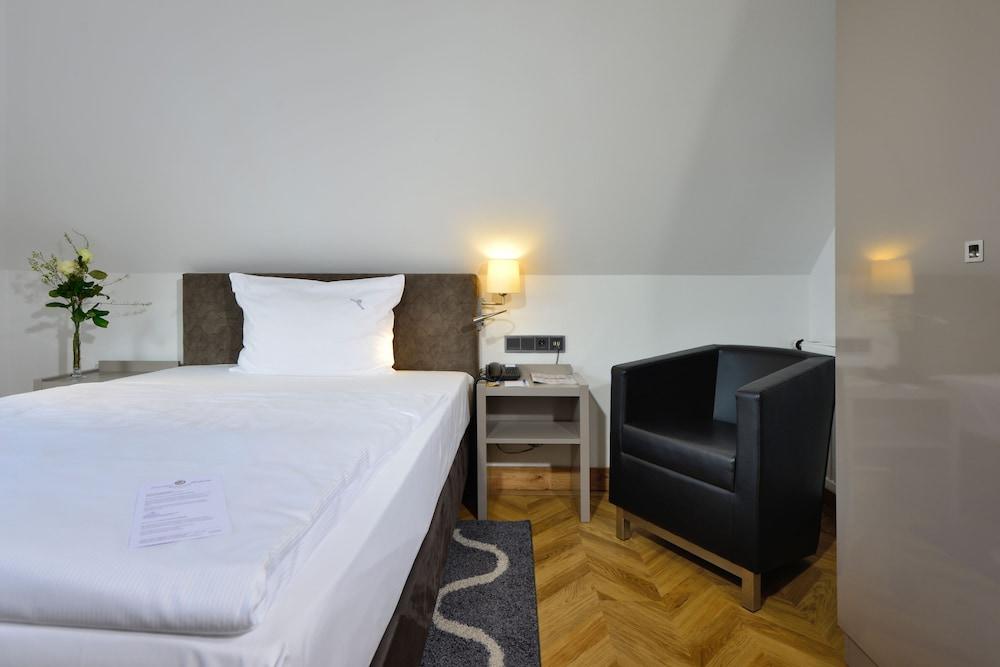 Hotel Caroline Mathilde Τσέλε Εξωτερικό φωτογραφία